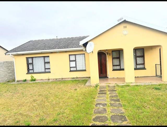 3 BEDROOM HOUSE FOR SALE IN HILLCREST
